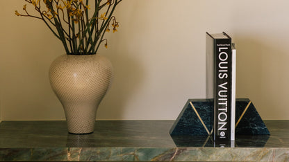 Viridian (Green Marble Shelves)