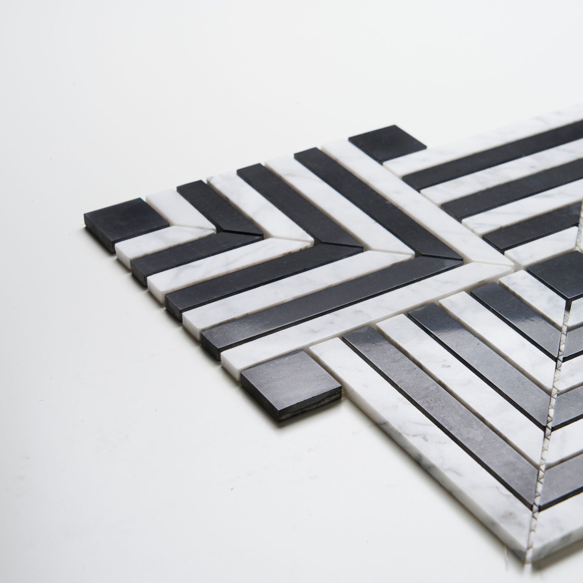 Interactive material detail image
