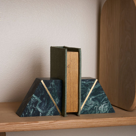 Viridian (Green Marble Shelves)