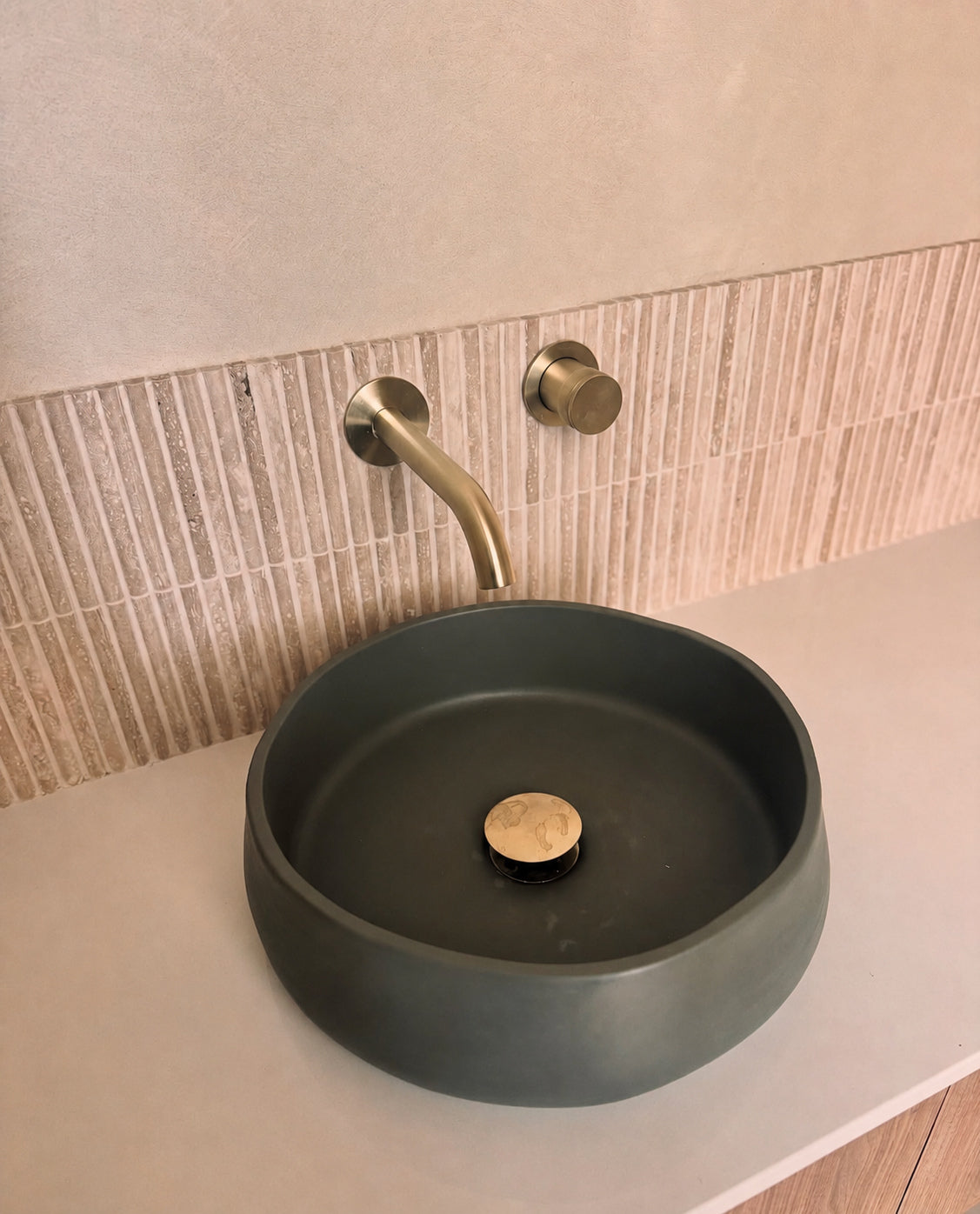 Nagisa travertine mosaic installation